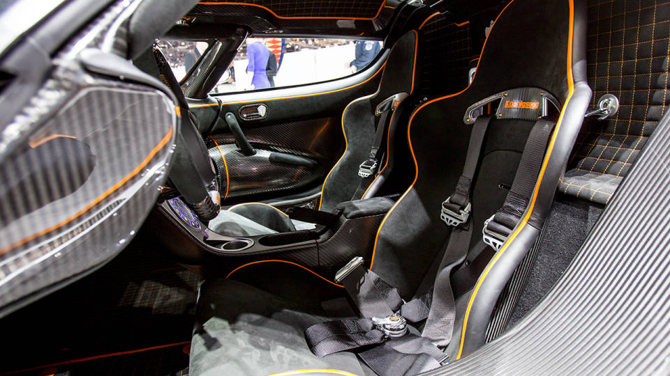 Мощнейший суперкар Koenigsegg One:1 вызвал проблемы во время своей первой регистрации в Германии 11 Arfafaa (13)