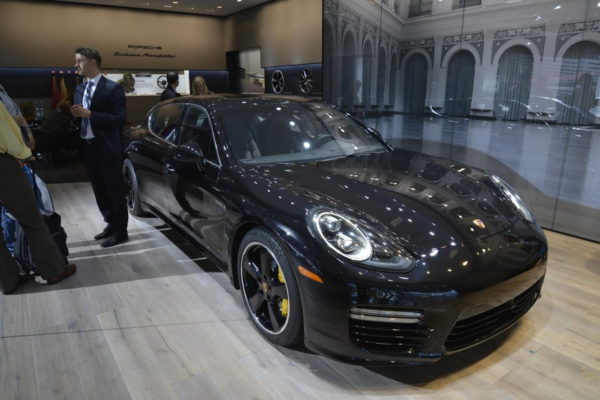 Лимитированная серия Porsche Panamera распродана за 48 часов 1 a666