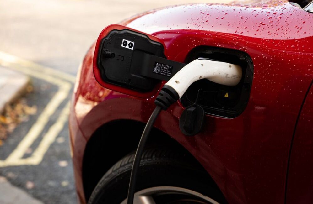 24b8aff6656ddec1908bdf469327c331