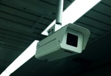 Безопасность с видеонаблюдением: как защитить дом и бизнес с помощью камер