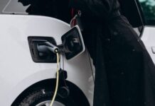 Сервис по обслуживанию и ремонту электромобилей