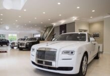 Почему аренда люксового авто в Дубае — лучший способ подчеркнуть статус