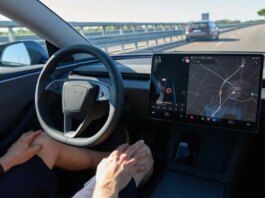 Tesla сталкивается со скептицизмом ЕС по технологии автономного вождения