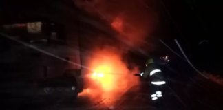 На Полтавщине во время движения загорелся грузовик