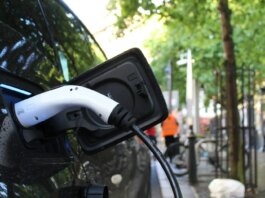 Внезапное изменение политики может замедлить распространение электромобилей в Великобритании
