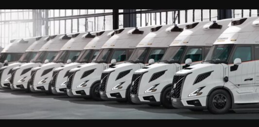 Volvo планирует достичь дохода в 3 млрд долларов от бизнеса по автономным грузовикам за пять лет