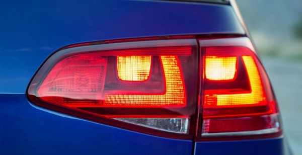 5718-1422376387-vw-vypustila-obshirnuyu-fotogalereyu-amerikanskogo-zaryazhennogo-golf-r