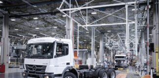 Daimler Truck рассматривает возможность выйти из производства в Китае из -за «сумасшедшего» простоя
