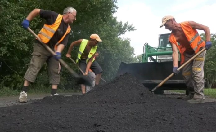 7e3c01b1cf80e627cf6b81b5f38651ac