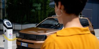 Stellantis: «Естественного спроса» на электромобили нет