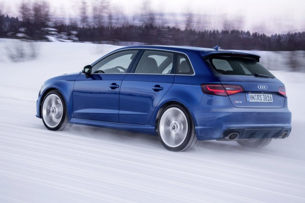 AUDI ПОКАЗАЛА RS3 SPORTBACK В СИНЕМ SEPANG BLUE 1 9924614422079842379