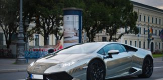 Ламборджини уже в 16-ом году порадует представлением в Женеве родстера Хуракан