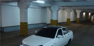 Двухцветная окраска кузова у Lada Priora