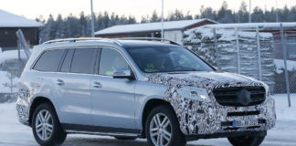 Обновленный Mercedes GLS сфотографирован во время тестового пробега
