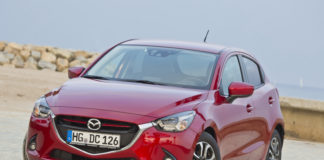 Хэтчбек Mazda 2 будет предлагаться с четырьмя вариантами моторов