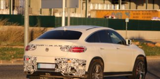 Главный соперник BMW X6 M заснят без камуфляжа