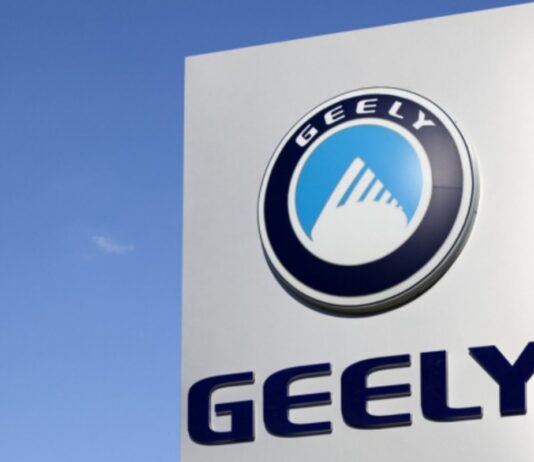 Geely приобретет 30% акций подразделения конкурента Nio, занимающегося заменой аккумуляторов
