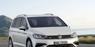 Новое поколение Volkswagen Touran стало больше и легче предшественника