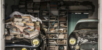 Один из сараев неподалеку Мюлуза, Франция, скрывал два ретро автомобиля стоимостью 17 млн долларов