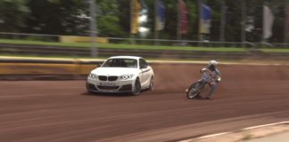 Дрифт состязание: BMW M235i против мотоцикла (Видео)