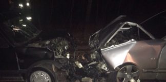 Под Балтийском водитель «Фольксвагена» на встречке врезался в «Мерседес»