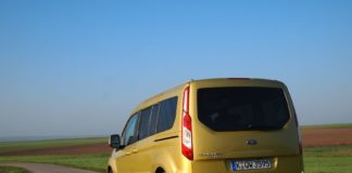 Лучшие фургоны России 2015 года: LADA Largus Furgon, Ford Transit Custom, ГАЗель/Соболь Бизнес