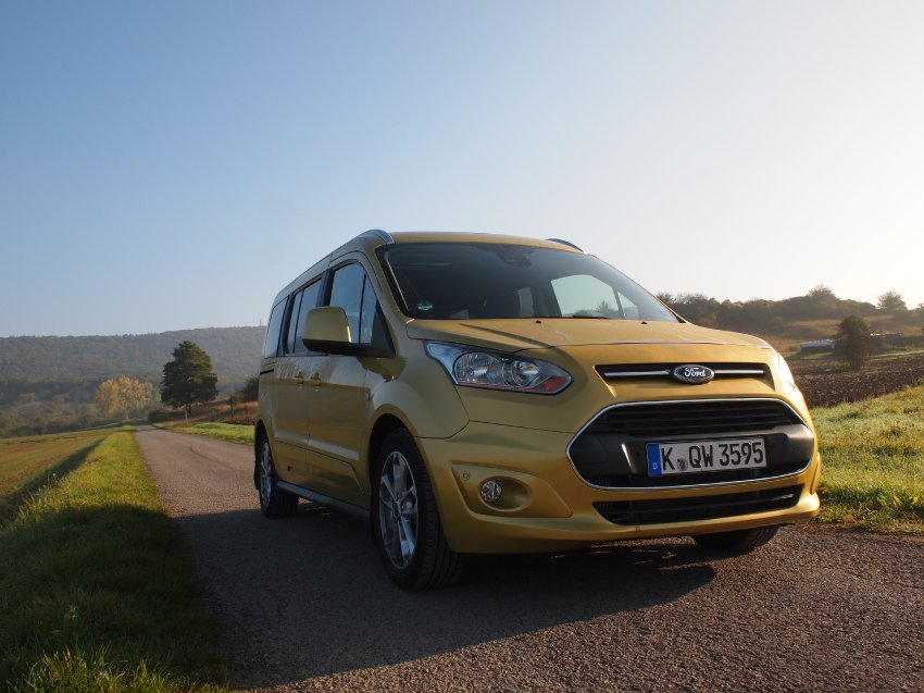 Ford Grand Tourneo Connect 2014: тест-драйв 1 2014/ Ford Tourneo Connect