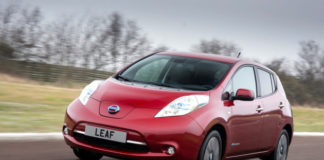 Концерн Nissan снижает европейский ценник на электромобиль Nissan Leaf