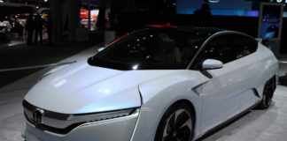Honda привезла водородный концепт FCV на автошоу в Нью-Йорк