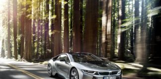 Электрокар BMW i8 завоевал награду «Зеленый автомобиль года»