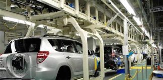 Тайфун в Японии заставил Toyota и Mitsubishi приостановить свою работу
