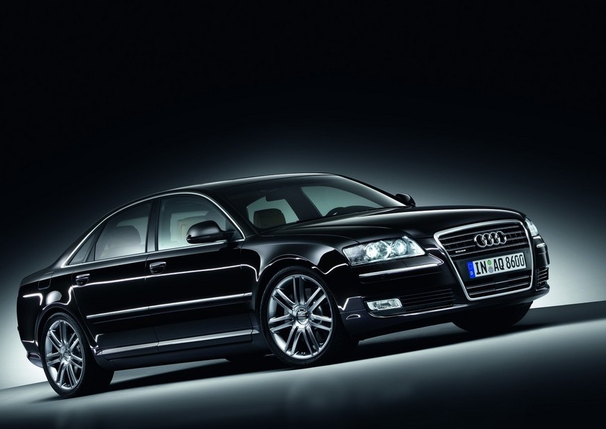 Audi A8 4.2 V8 обзавелся форсированным движком 1 vfd