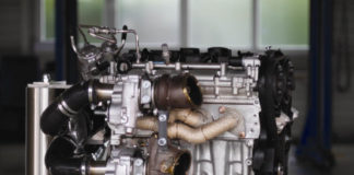 Компания Volvo представила новый 450-сильный четырехцилиндровый двигатель
