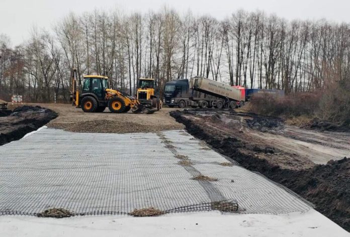 7a8716e7409db9d40a43cebfef38bdcf