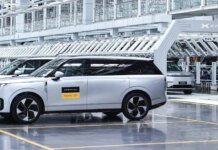 XPENG представила первый серийный автомобиль Robotaxi